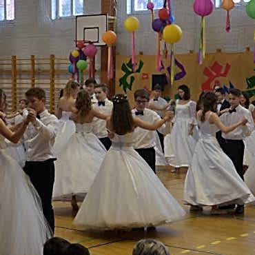 Nyolcadikosok keringője